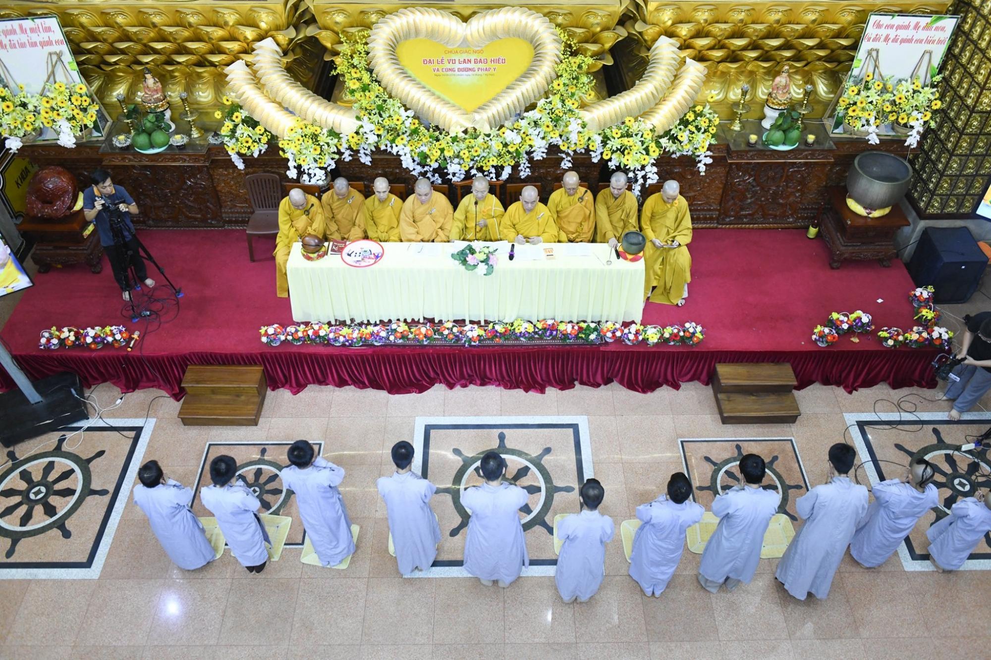 Lễ Xuất gia cho 11 Phật tử vào Rằm tháng 7 Kỷ Hợi (15-08-2019) tại Chùa Giác Ngộ